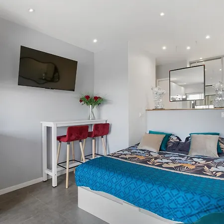 Blue Moon Heliopolis Apartment Agde