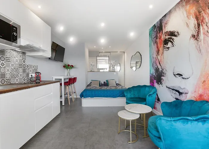 Blue Moon Heliopolis Ground Floor Near Naturist Apartamento Agde